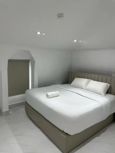 131200975_nzy4ltewmjqtmgu0ndy3zmewmw_3