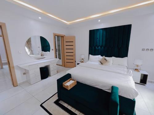 whatsapp_image_2026-02-06_at_1