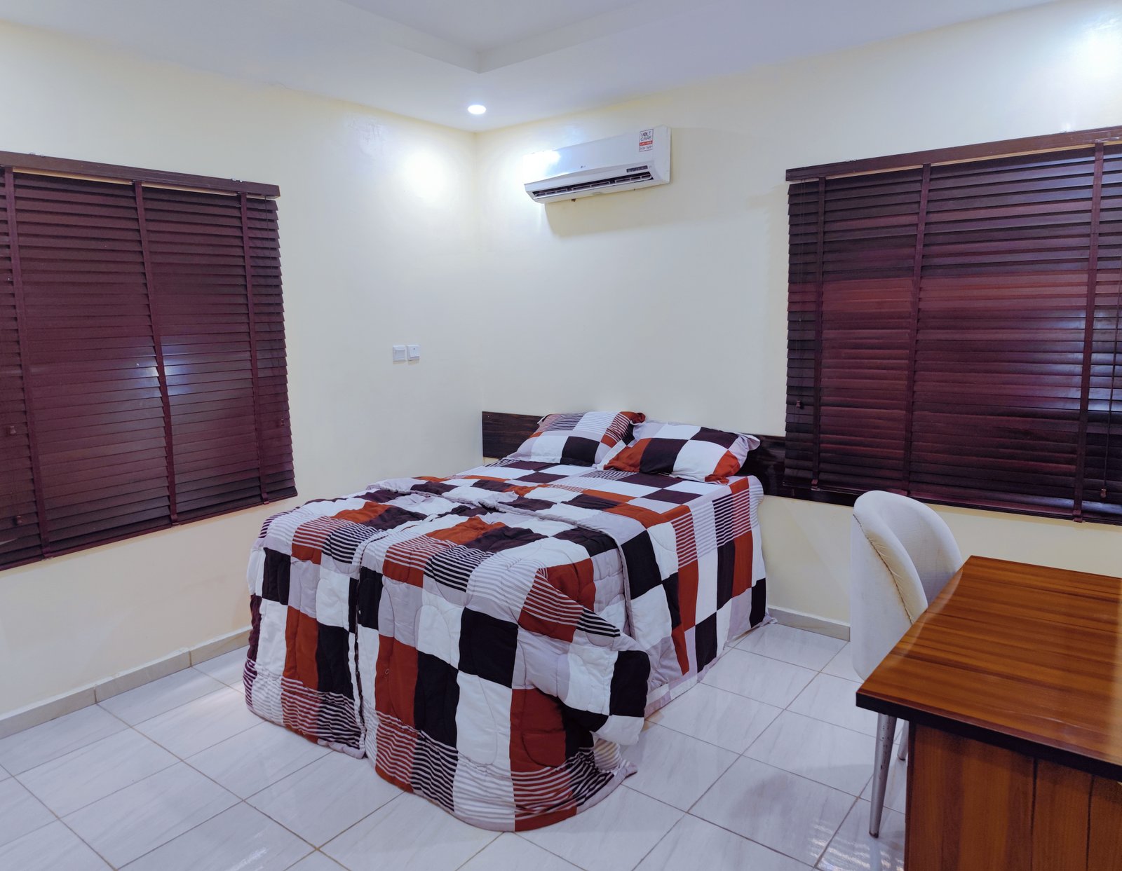 Apartment 24
