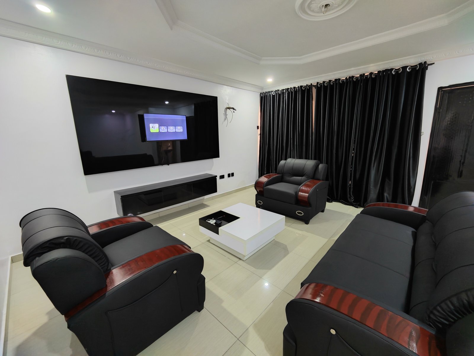 The Hub, Lekki